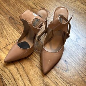 Steve Madden tan Patton leather heel! Great condition barely worn.